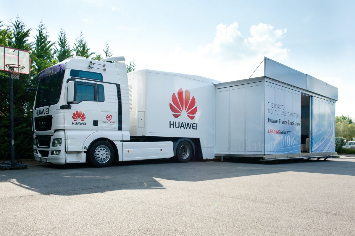 The Huawei France Tradeshow in the InfoVan 29