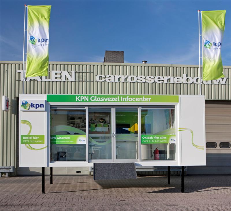 KPN PopUp Shop fully branded in green and white